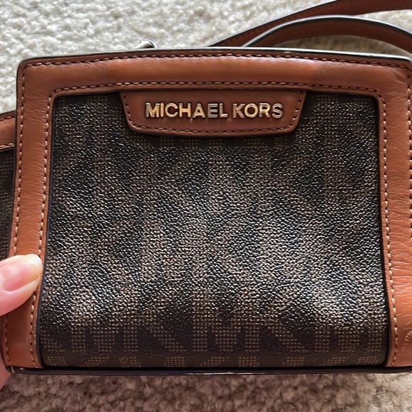 Michael Kors small crossbody bag - Picture 3 of 10